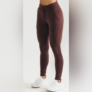 Alphalete Joggers Identity Jogger Pants Mahogany XS Activewear Sweatpants
